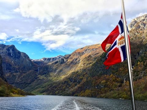 Norvégia lezárja fjordjait a környezetszennyező óriási üdülőhajók előtt