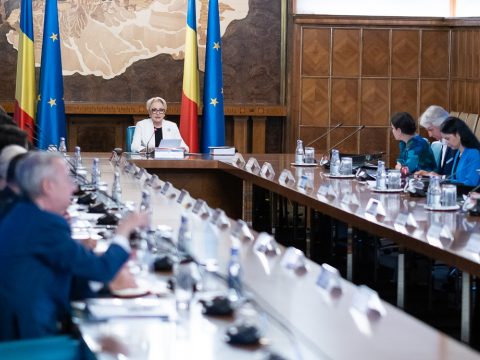 Viorica Dăncilă kormányfő újabb ügyvivő miniszterek kinevezésére tett javaslatokat