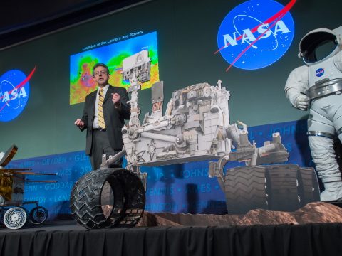 A NASA vezető kutatója szerint jó esély van rá, hogy jövőre életet találnak a Marson