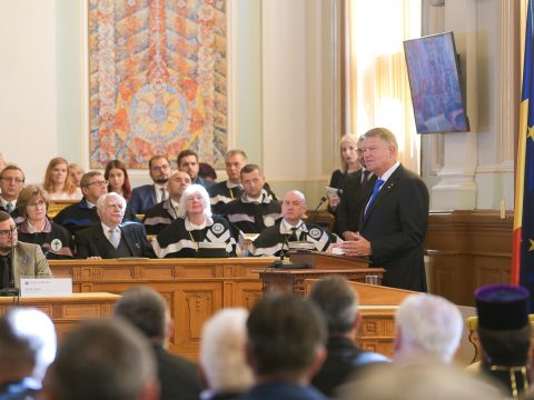 Klaus Johannis államfővel ünnepelték Kolozsváron a román nyelvű egyetemi oktatás centenáriumát