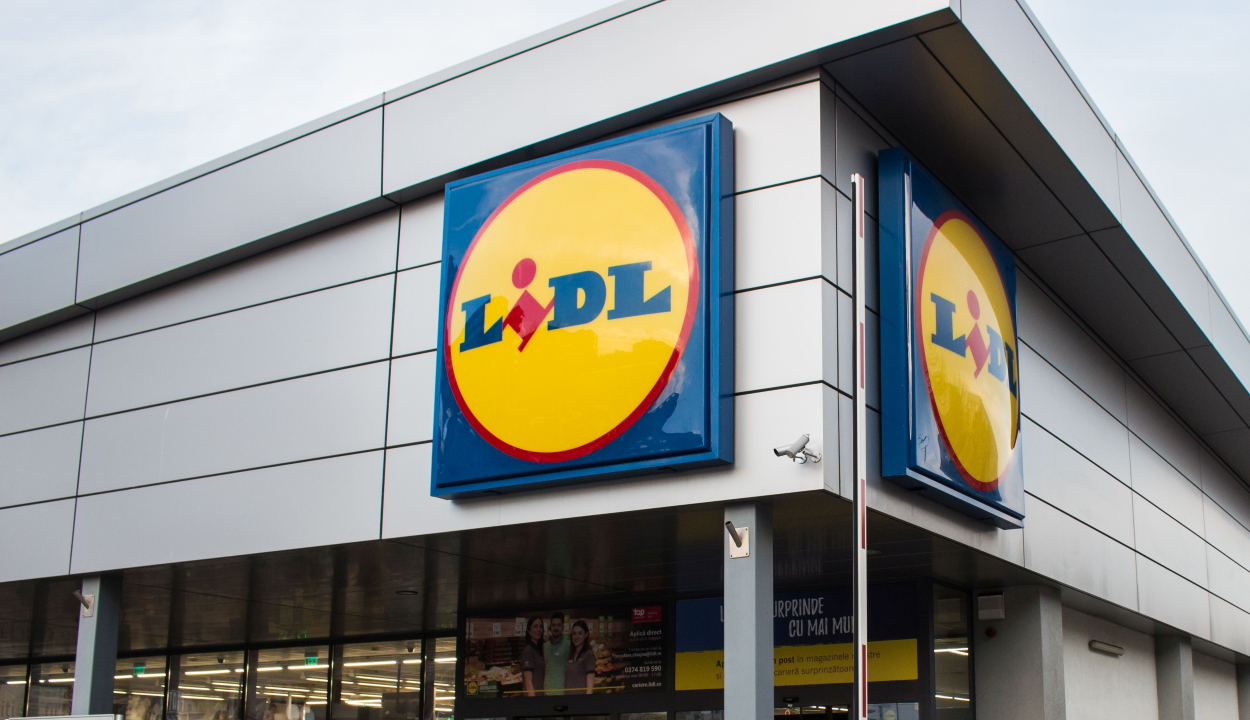 Áramütés veszélye miatt kávéfőzőt hív vissza a Lidl