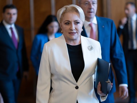 Dăncilă: nem félek megjelenni a parlament előtt