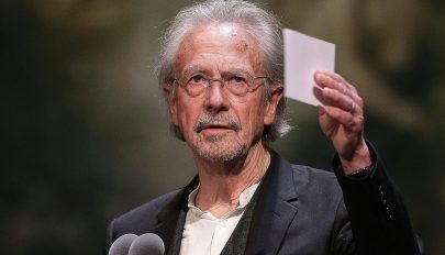 Több írót sokkolt Peter Handke irodalmi Nobel-díja