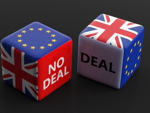 Beterjesztette a brit kormány a Brexit-megállapodás törvénytervezetét