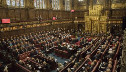 Megint felfüggesztették a brit parlamentet