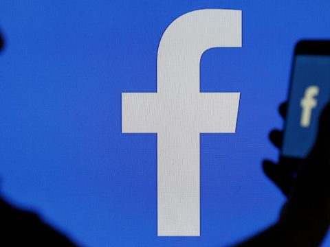 Volt alkalmazott: a Facebook árt a gyerekeknek, és elősegíti a társadalom polarizációját