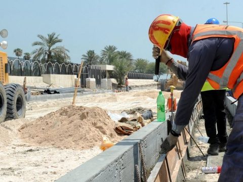 Százával halnak meg a katari hőségben a vendégmunkások