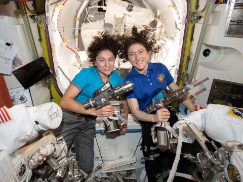 Lezajlott a NASA első, kizárólag női űrsétája