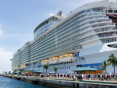 Örökre kizárt két utast a hajóiról a Royal Caribbean egy szelfi miatt