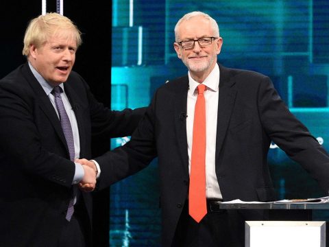 Brit választások: Johnson januári kilépést, Corbyn új népszavazást ígér