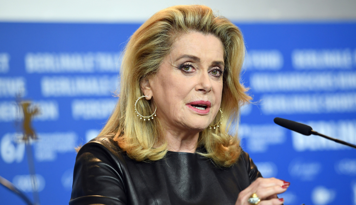 Catherine Deneuve kórházba került