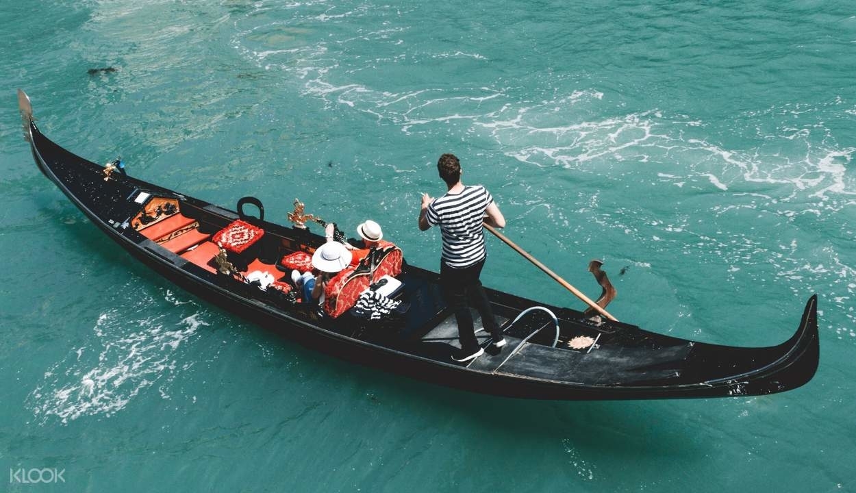 Nagy bajban vannak a velencei gondolakészítők