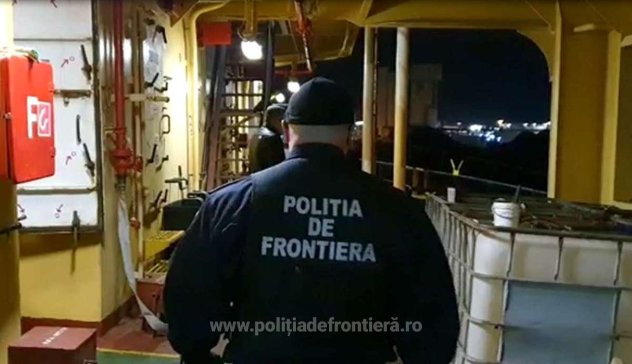 Migránsok okoztak tüzet egy hajón a konstancai kikötőben