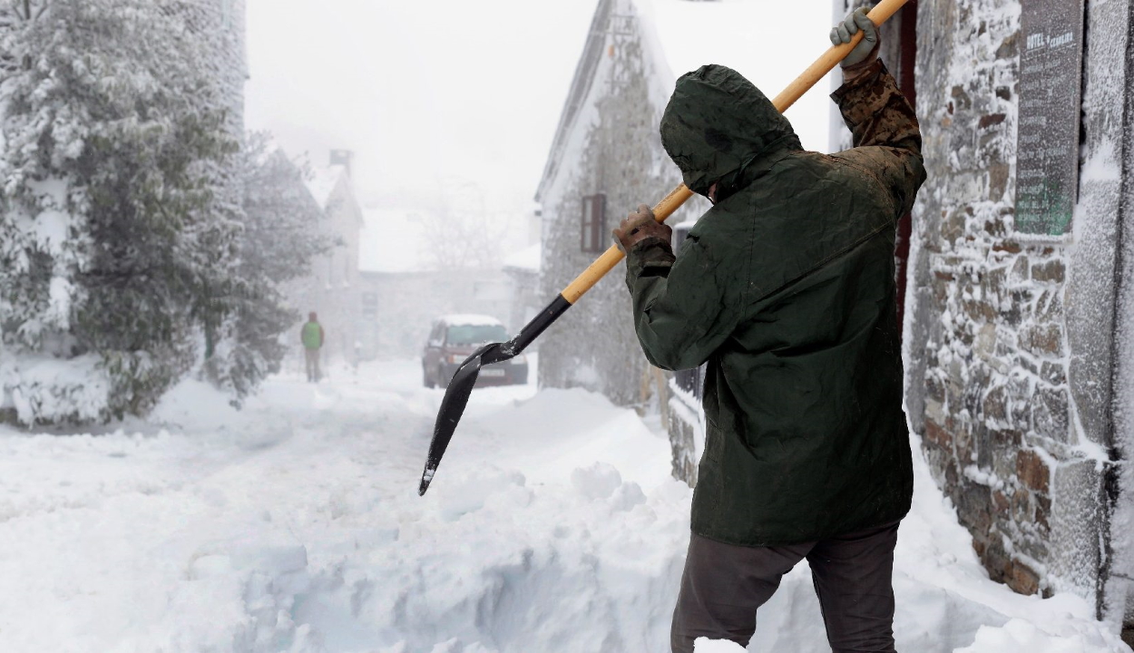 Ciklonok és hóviharok dúlnak az Egyesült Államokban