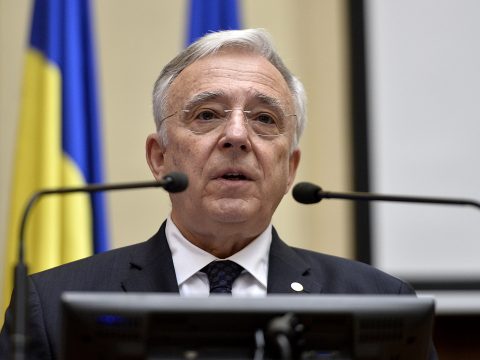 Isărescu: amikor a gazdaság magától is nőtt, tovább stimuláltuk