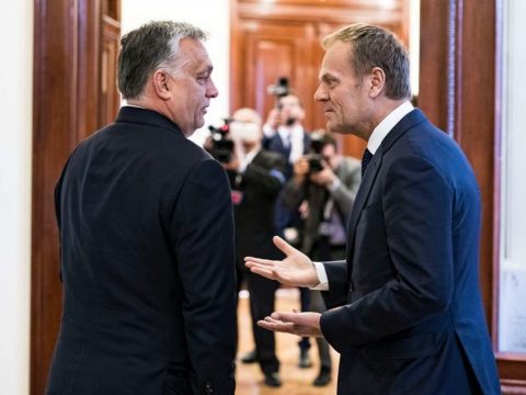 Tusk: az Európai Néppárt január végéig döntést hoz a Fideszről