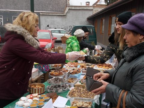 Adventi vásár a Borudvarban