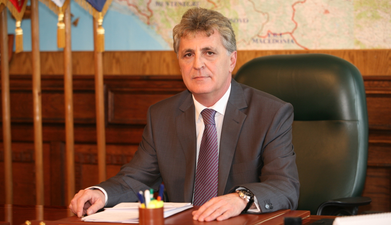 Bejelentette lemondását Mircea Duşa Maros megyei prefektus