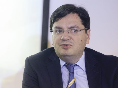 Vádat emelt a DNA Nicolae Bănicioiu volt miniszter ellen