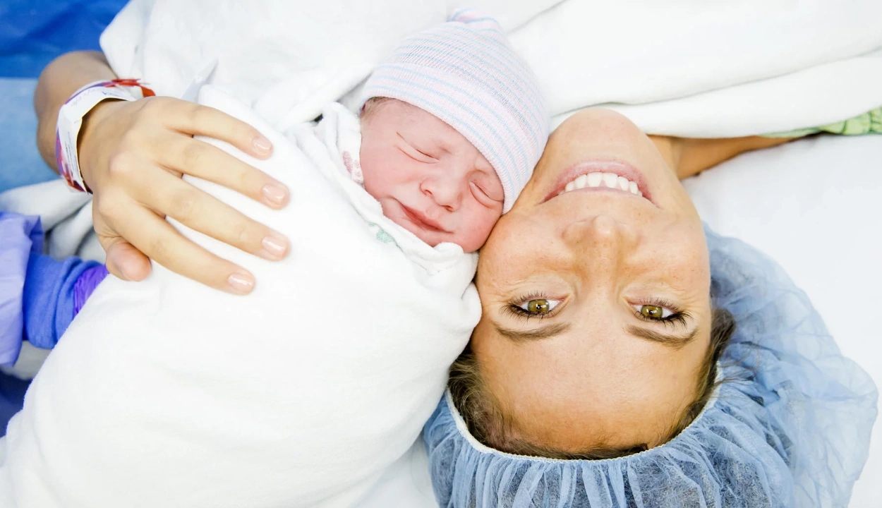 A csecsemőket is védi a koronavírustól a kismamák beoltottsága