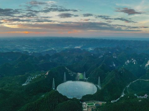 Végre beindulhat a nagy ufóvadász teleszkóp Kínában