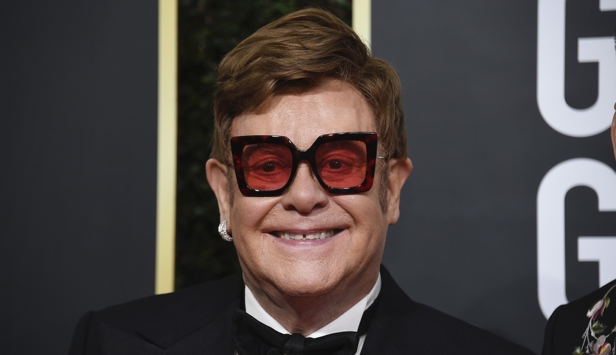 Egymillió dollárt ajánlott fel Elton John az ausztrál tűzvész elleni alapnak