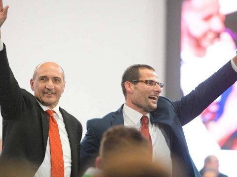 Beiktatták az új máltai miniszterelnököt