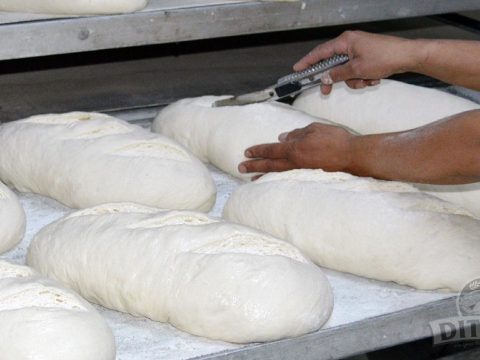 FRISSÍTVE: Két Srí Lanka-i pékmester miatt áll a bál Gyergyóditróban