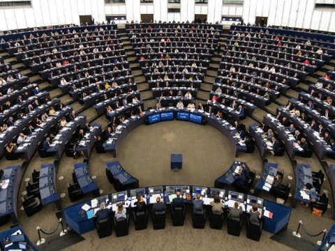 Románia és Bulgária schengeni csatlakozását sürgeti az EP