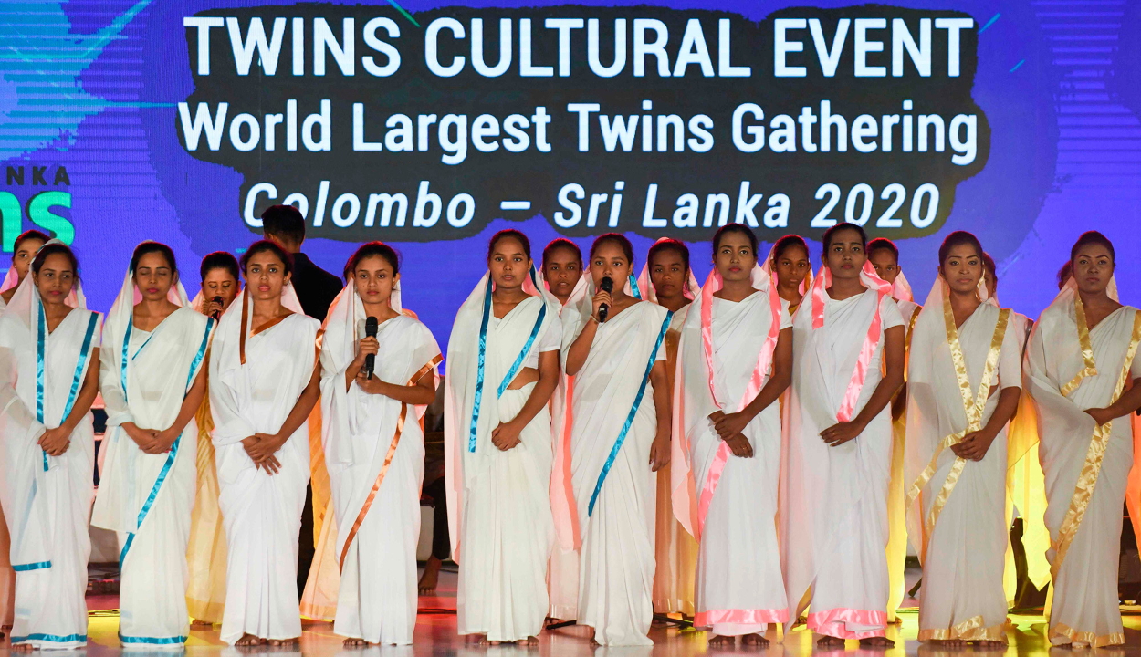 Túl sokan mentek el a világrekord-kísérlet miatt az ikertalálkozóra Sri Lankán