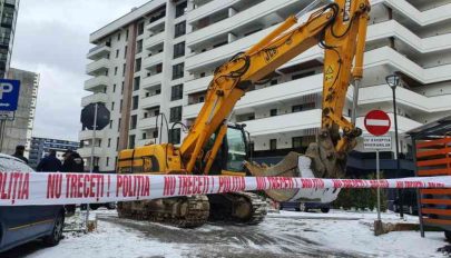 Öt hónapos kislányával karjaiban ugrott ki a tizedikről egy brassói férfi