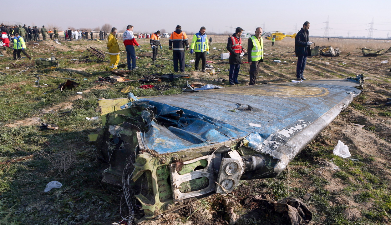 Egy új videó szerint két rakétát lőtt ki Irán az ukrán repülőgépre