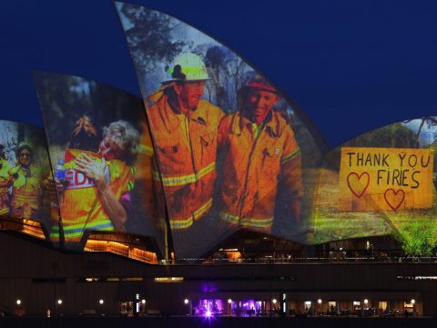 Világsztárok lépnek fel egy kilencórás jótékonysági koncerten Sydney-ben