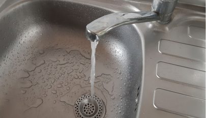Felmérés: a romániaiak csökkenteni akarják vízfogyasztásukat