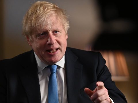 Johnson: „nekem senki nem szólt, hogy a parti szabályellenes volt”
