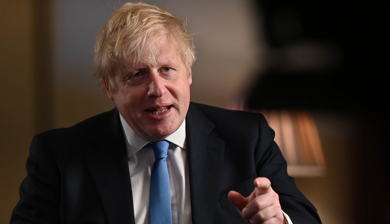 Boris Johnson szerint három hónapon belül jöhet fordulat a járvány elleni harcban