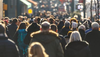 Felmérés: a lakosság 77%-a úgy véli, hogy újra kell nyitni február 8-án az iskolákat