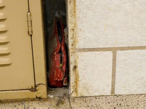 Egy 1957-ben elhagyott pénztárcát találtak egy ohiói iskolában