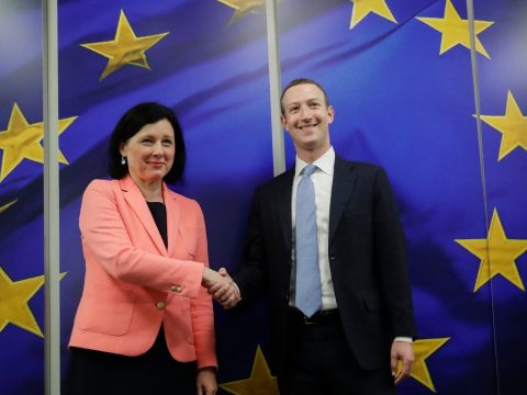 Zuckerberg: új szabályozási rendszert kell kidolgozni a Facebook esetében