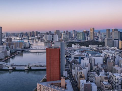 Tokió nem akar halasztást