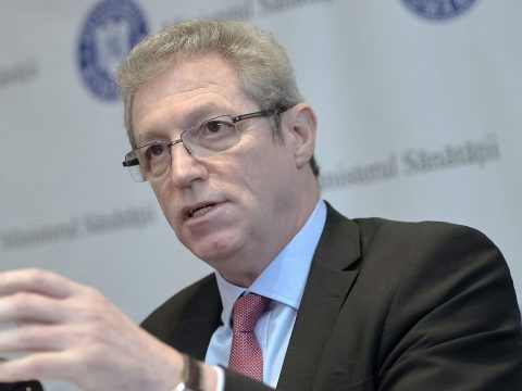 Streinu-Cercel: a védőmaszk 2023-ig kötelező lesz