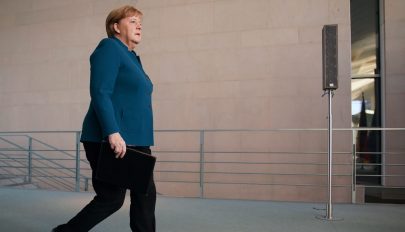 Házi karanténba vonul Angela Merkel