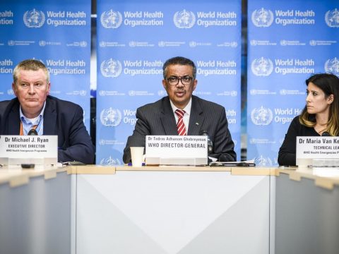 WHO: Európában javul, de globálisan súlyosbodik a járványhelyzet