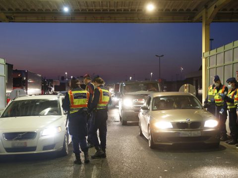 A román-magyar határátkelőhelyekről tárgyalt a két ország belügyminisztere