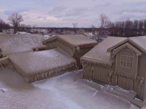 Jégpáncélba burkolt egy amerikai várost a vihar