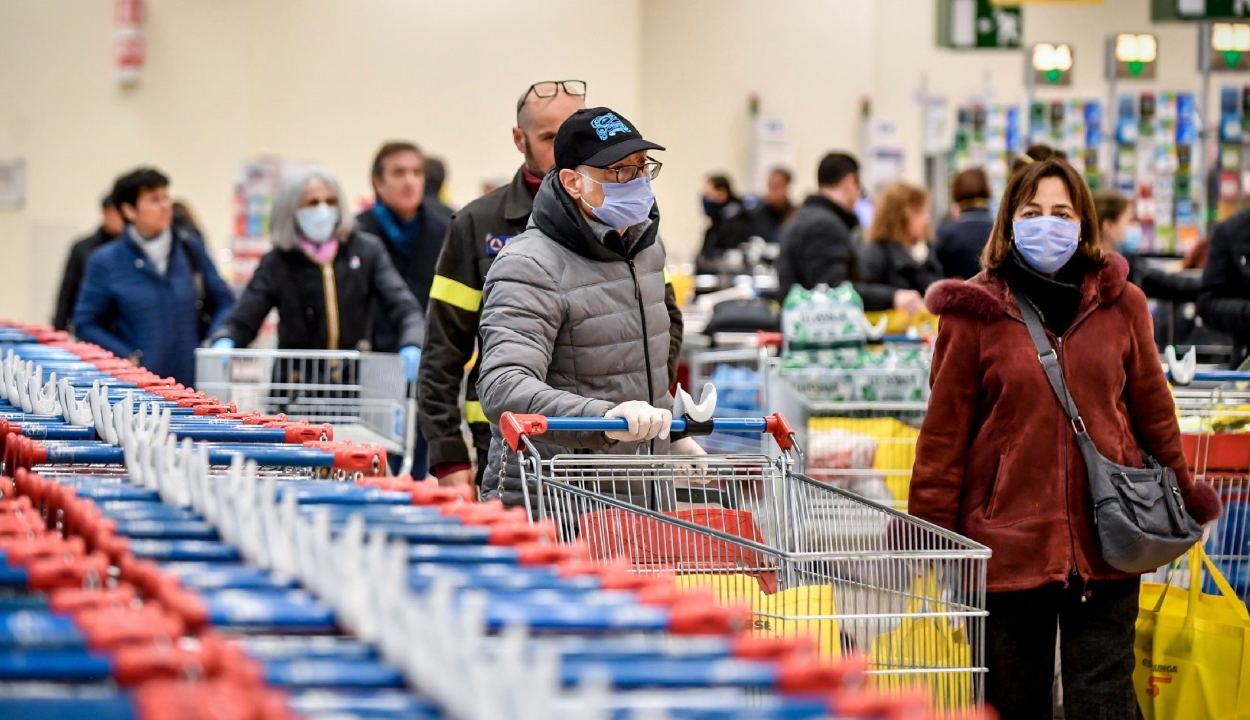 Koronavírus: csaknem kétszázzal nőtt a halottak száma Olaszorszagban