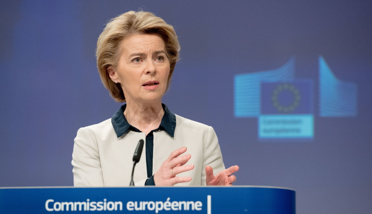 Von der Leyen: az EU elfüggeszti az államháztartási hiányra vonatkozó szabályokat