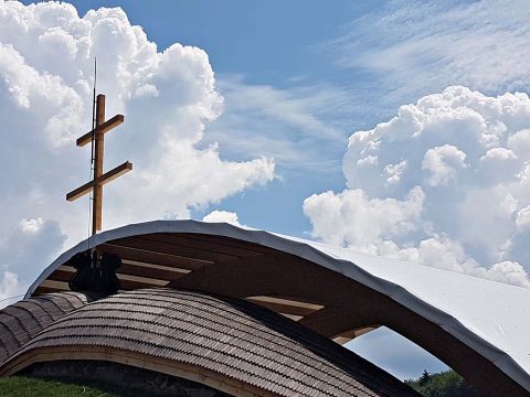 Zarándokok nélkül, a kegytemplomban tartják meg a csíksomlyói búcsút