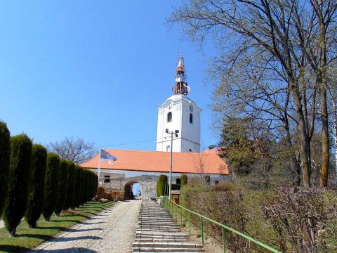 Felújítják a vártemplomot