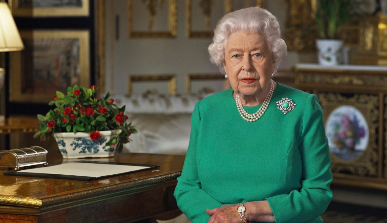 II. Erzsébet királynő: együttes erővel és elszántsággal legyőzzük a járványt